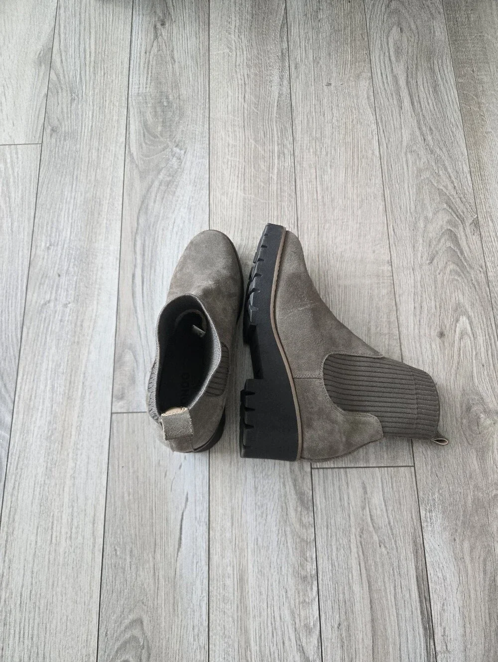 Blondo Bexeridex Waterproof Suede Knit Sock Ankle Boots Taupe Women's 8.5